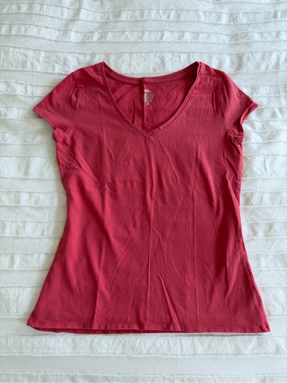 Old Navy Women's Short-Sleeve V-Neck Tee - Dark Pink